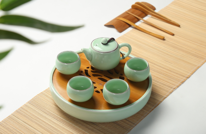 一盞清禪青瓷茶盤，陶瓷手繪荷花茶具