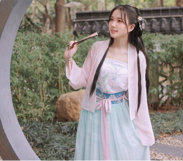 繡花漢服對(duì)襟上襦齊腰襦裙