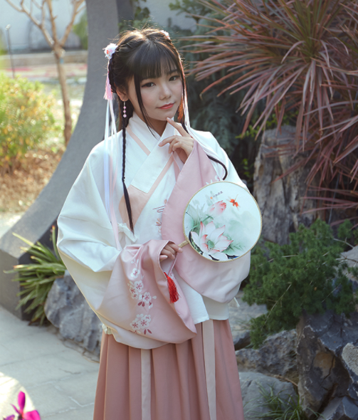 改良交領齊腰曲裾，漸變印花襦裙日常漢服