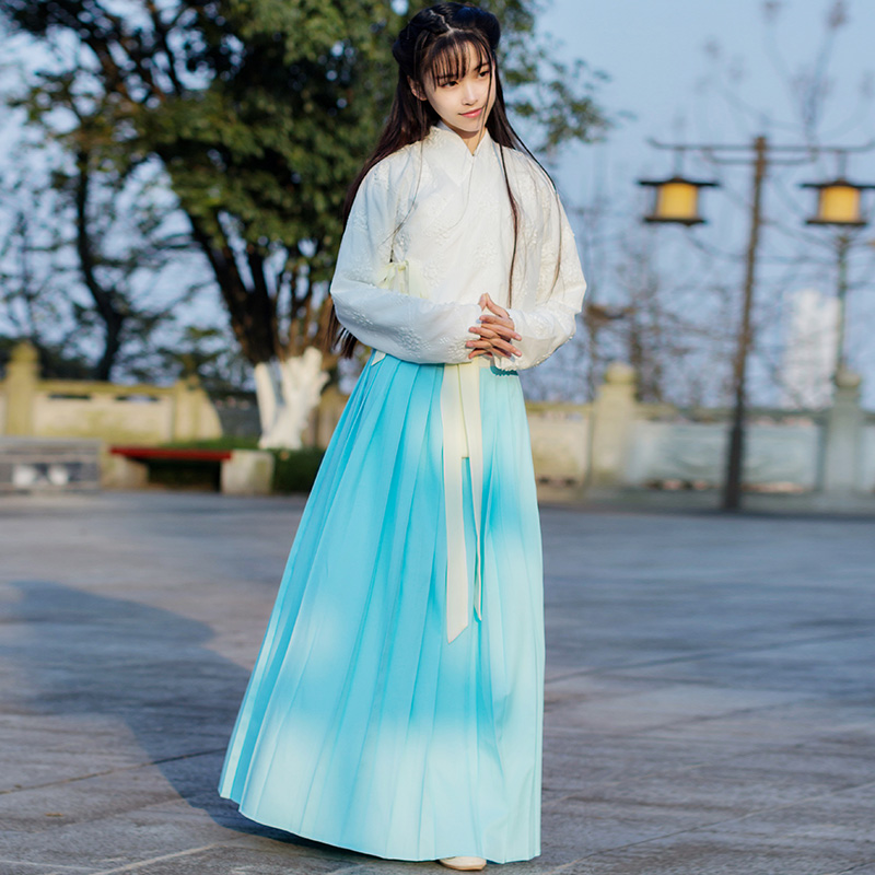 清新脫俗漢服美，最是美人歸