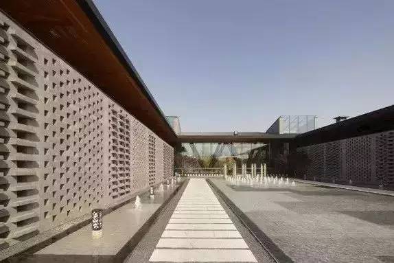 論新中式建筑中的景觀手法，傳統(tǒng)藝術(shù)構(gòu)造