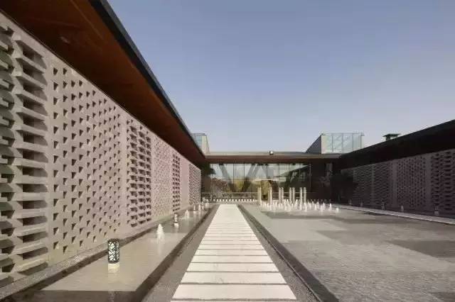 論新中式建筑中的景觀手法，傳統(tǒng)藝術(shù)構(gòu)造