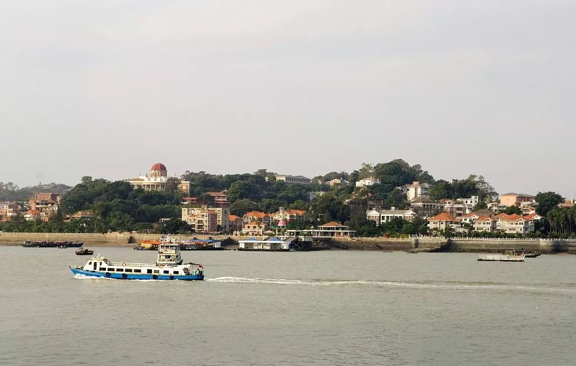 鼓浪嶼風(fēng)景優(yōu)美，一個(gè)美麗而有故事的地方