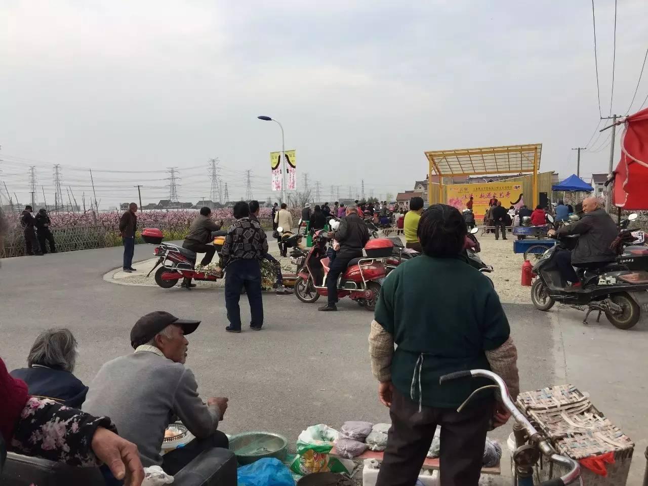 古鎮(zhèn)之外的新場，或許更有新意