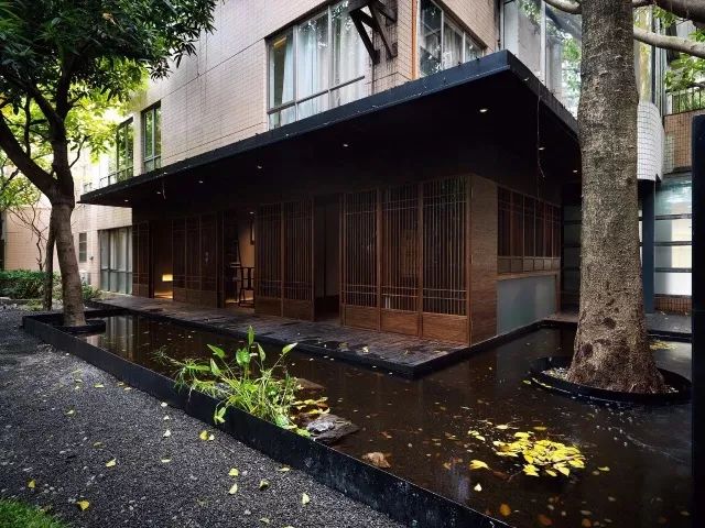 來自時光花絮，新中式建筑