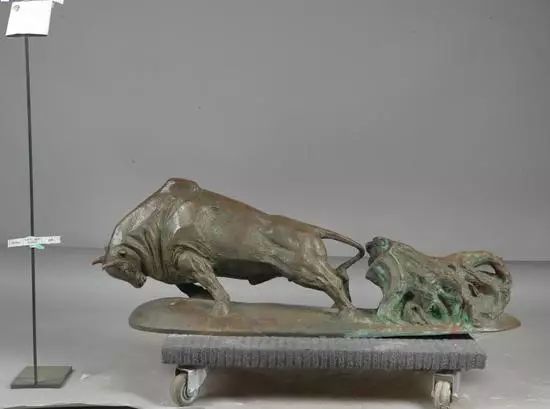 首屆全國(guó)雕塑藝術(shù)大展，雕塑講述的歷史，也許