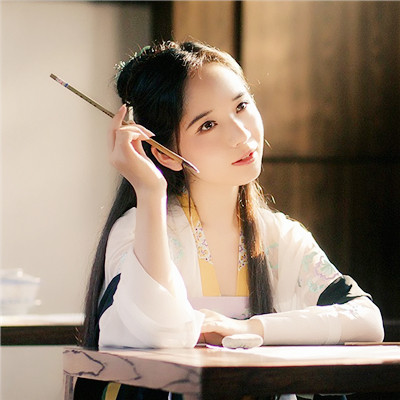 文藝清新女生頭像，唯美古風(fēng)真人頭像
