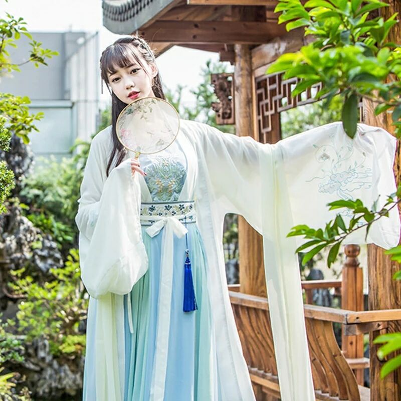 古風(fēng)淡藍(lán)仙女漢服，清新淡雅襦裙?jié)h服圖片