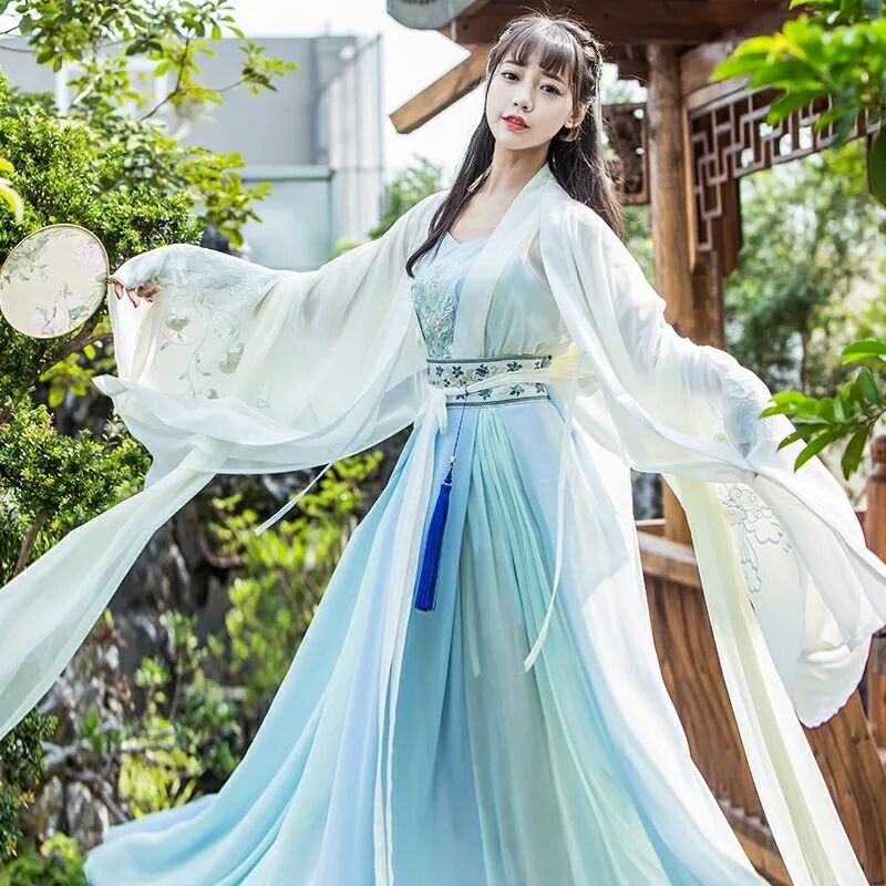 古風(fēng)淡藍(lán)仙女漢服，清新淡雅襦裙?jié)h服圖片