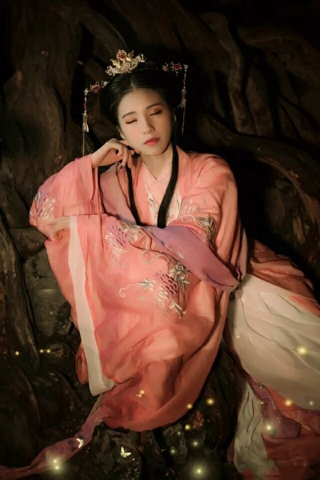 粉紅齊腰襦裙?jié)h服，魏晉風(fēng)大袖衫彩虹裙圖片