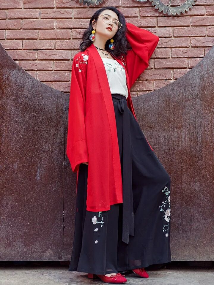 玉簟傳統(tǒng)漢服，家佳樂文學(xué)刺繡古裝圖片