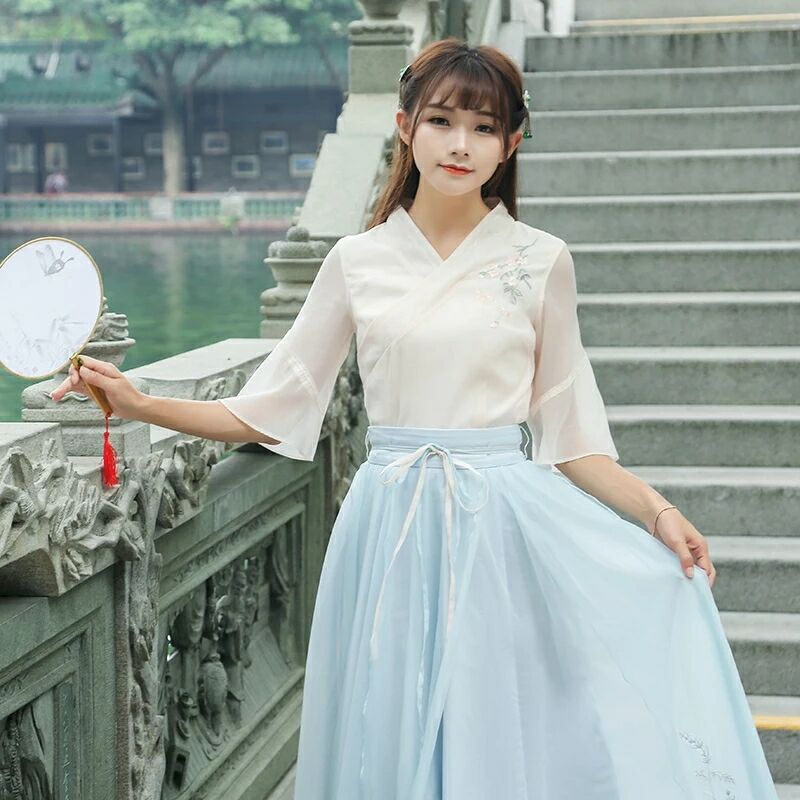 優(yōu)雅如詩，淡雅清新漢服圖片