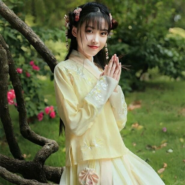 雨縑縑意漢服，清新刺繡襦裙?jié)h服圖片