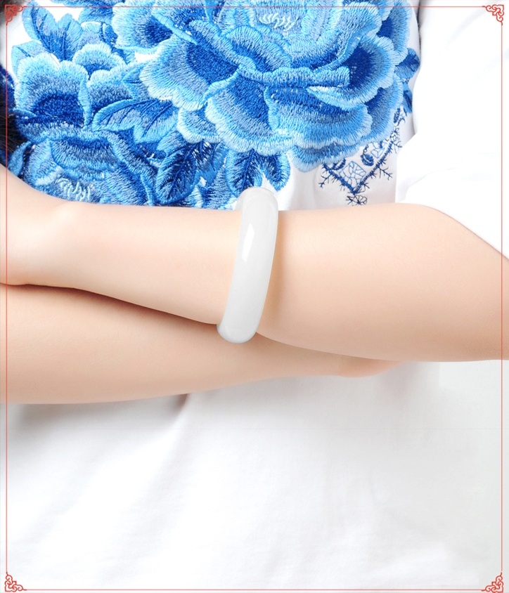 猶勝羊脂，新疆和田玉手鐲