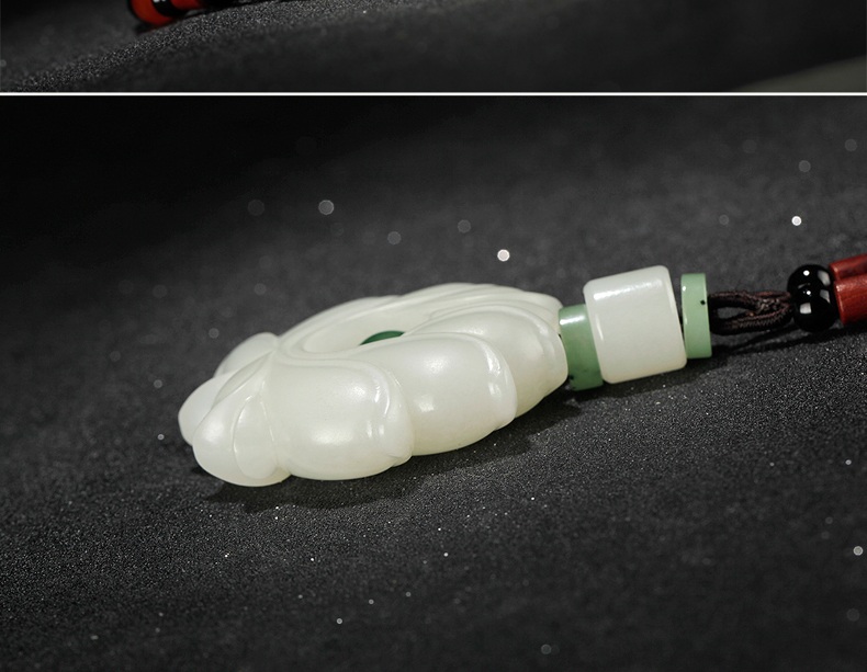 玉說(shuō)·和田玉白玉蓮花吊墜