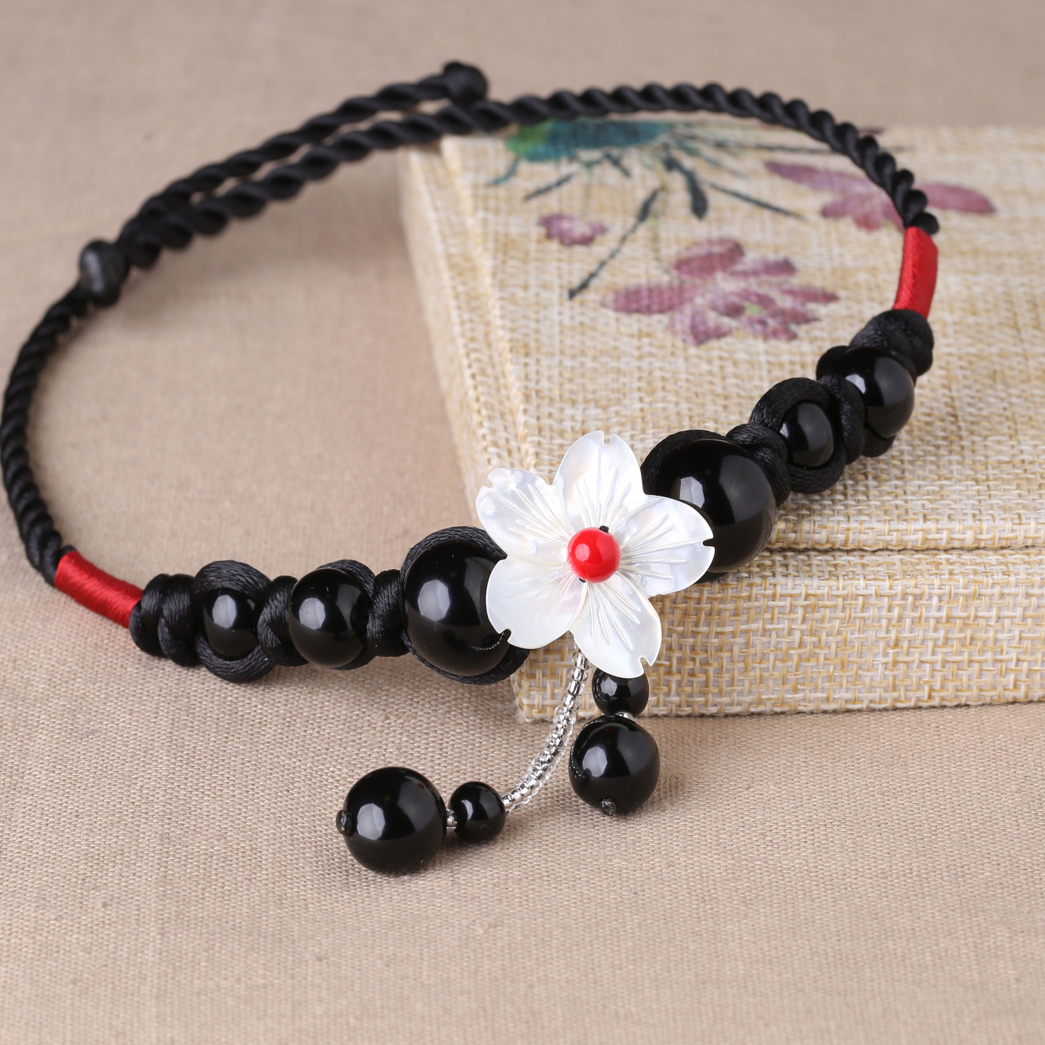 黑瑪瑙鎖骨項(xiàng)鏈