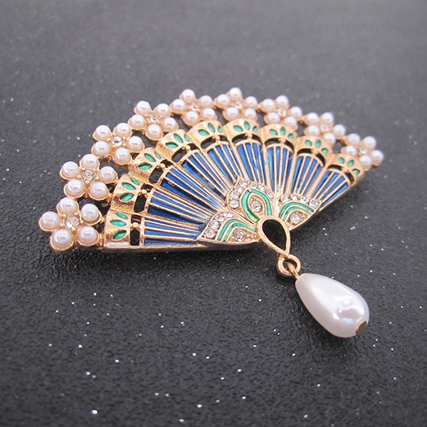 家佳樂文學(xué)扇子珍珠水鉆胸針