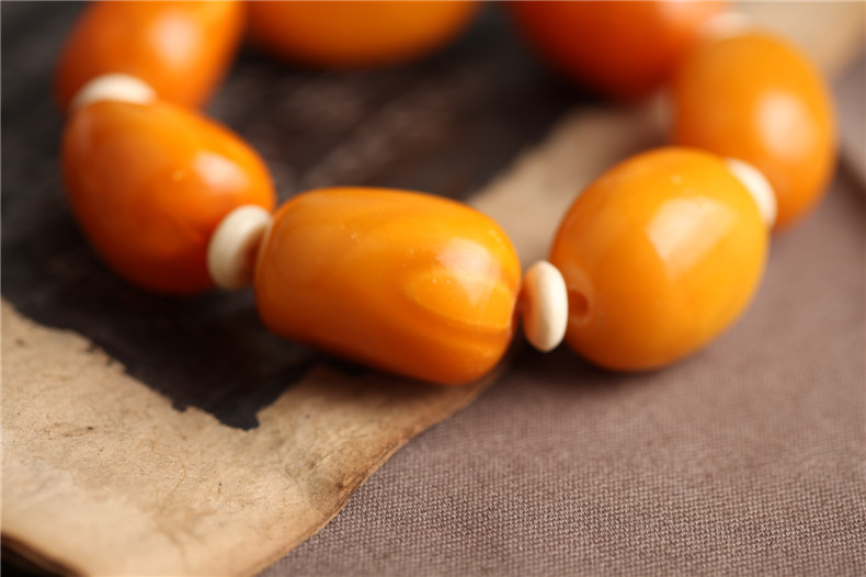 收藏級(jí)百年傳世古董老蜜蠟手串