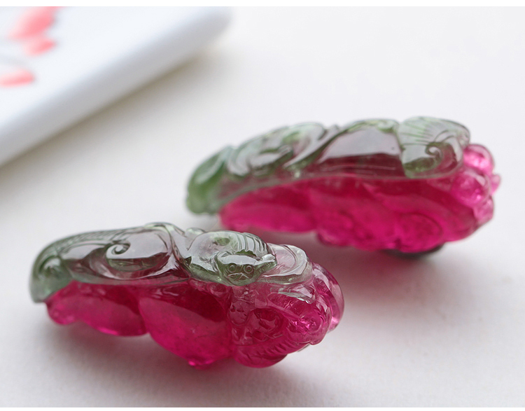 西瓜碧璽吊墜，雕刻如意貔貅項墜一對