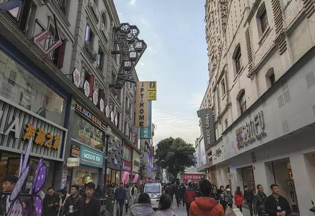 武漢邨墅·上海邨5號(hào)民國風(fēng)情精品民宿