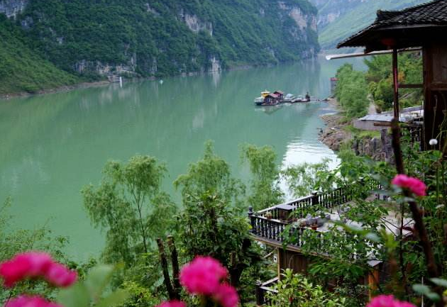 龔灘古鎮(zhèn)酉陽(yáng)巷子客棧