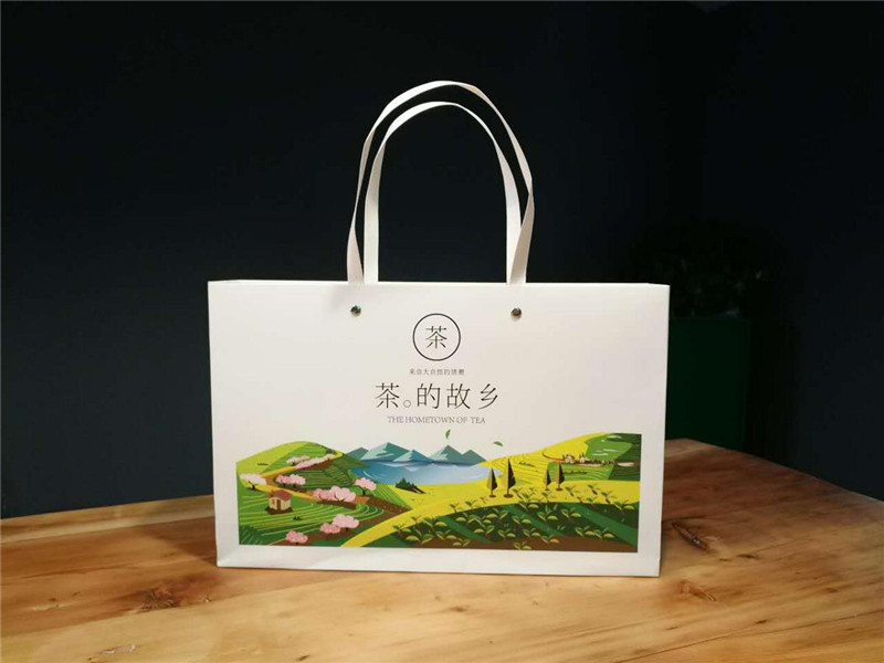 《茶的故鄉(xiāng)》創(chuàng)意茶葉包裝設(shè)計