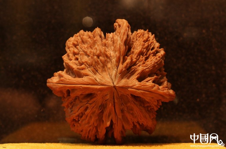 精品四棱滿天星獅子頭核桃(收藏級(jí))