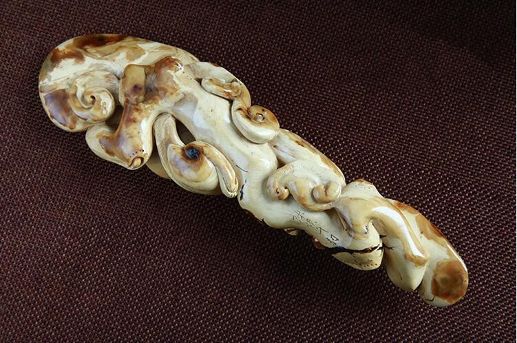 緬甸琥珀雕刻件，琥珀鑒別方法