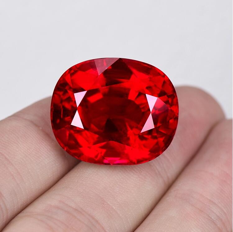 鴿血紅碧璽裸石戒面，如何選購鴿血紅碧璽