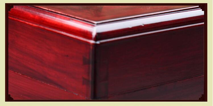 復(fù)古中式仿古雕花香樟木箱子