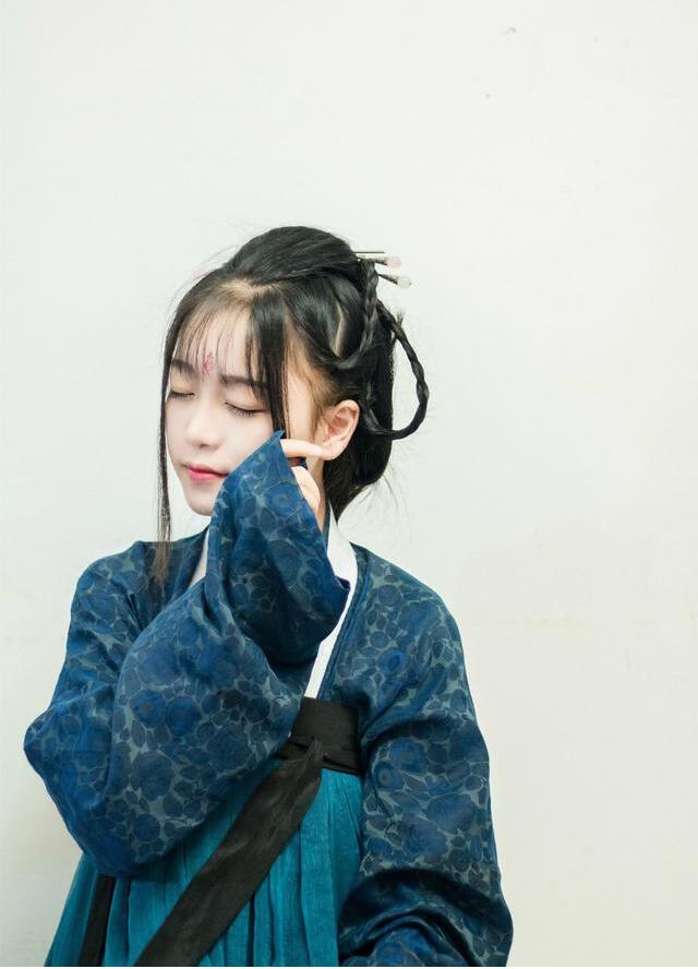 家佳樂文學(xué)漢服女古裝