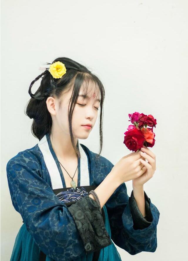 家佳樂文學(xué)漢服女古裝