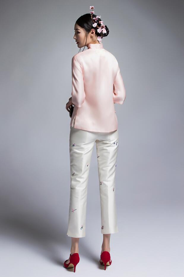 家佳樂文學(xué)復(fù)古七分袖真絲刺繡改良唐裝女