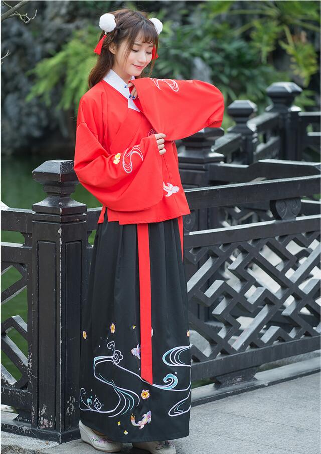 改良家佳樂文學(xué)襖裙刺繡花襦裙古裝圖片