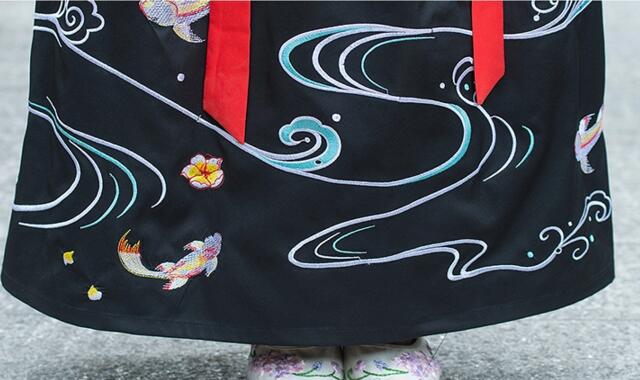 改良家佳樂文學(xué)襖裙刺繡花襦裙古裝圖片