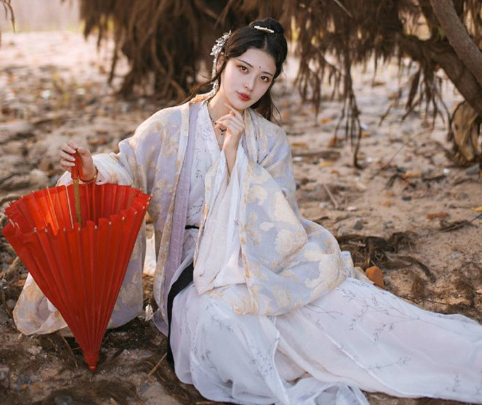 古裝攝影:九月深閨思念瘦