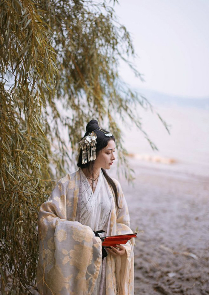 古裝攝影:九月深閨思念瘦