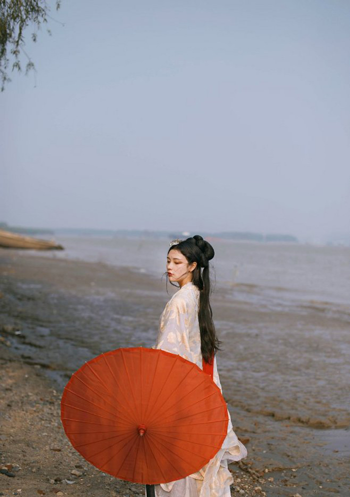 古裝攝影:九月深閨思念瘦