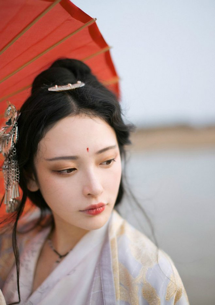 古裝攝影:九月深閨思念瘦