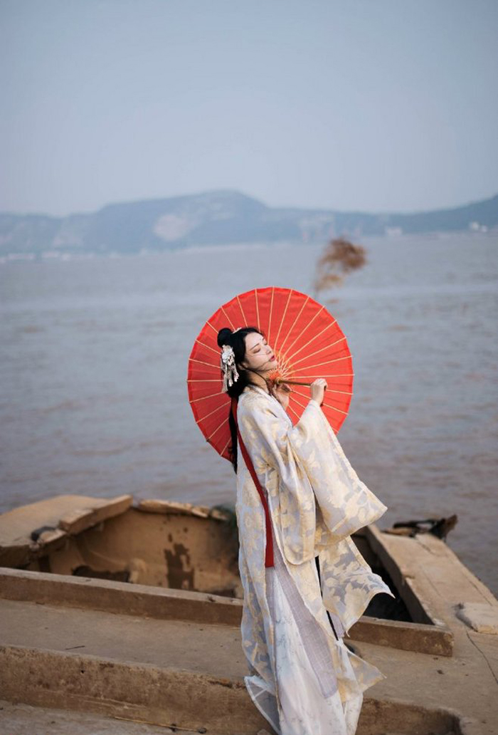 古裝攝影:九月深閨思念瘦