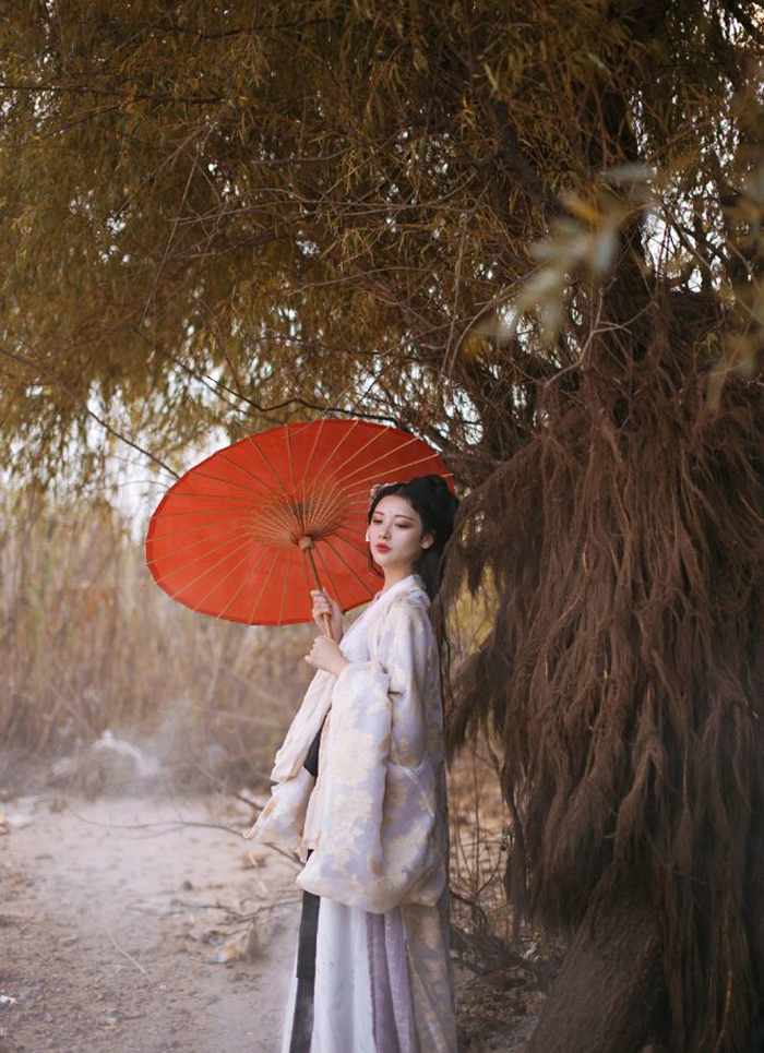 古裝攝影:九月深閨思念瘦