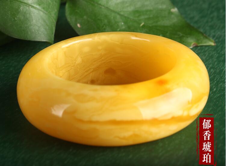 琥珀蜜蠟，百年收藏！