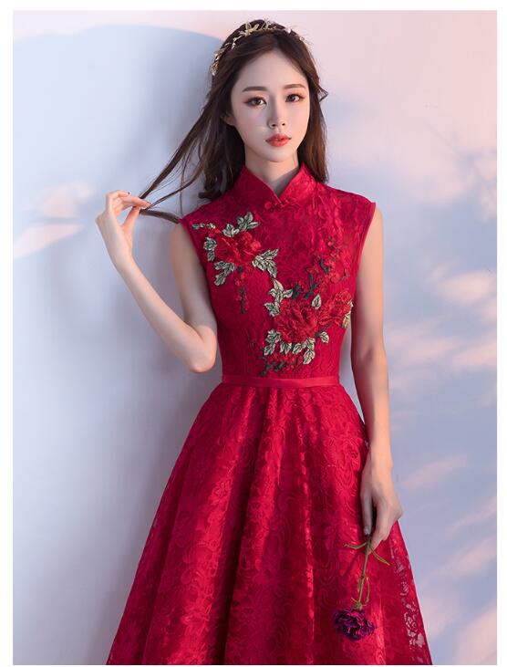 復古立領刺繡與蕾絲中式禮服