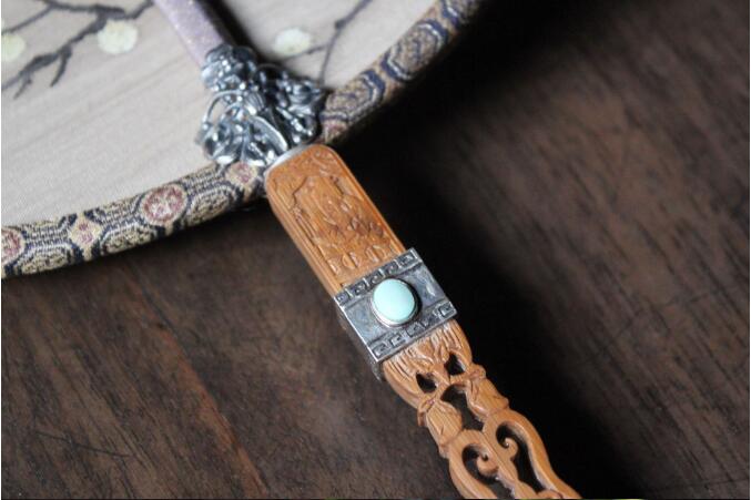 宋徽宗梅花小鳥緙絲團扇