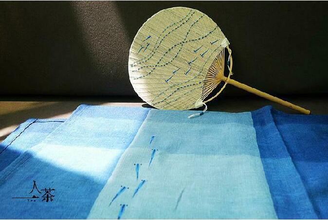 家佳樂文學(xué)復(fù)古刺繡和風(fēng)扇