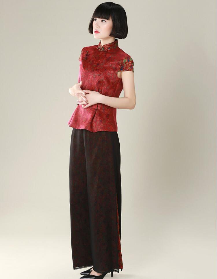 復(fù)古立領(lǐng)盤扣女士唐裝圖片