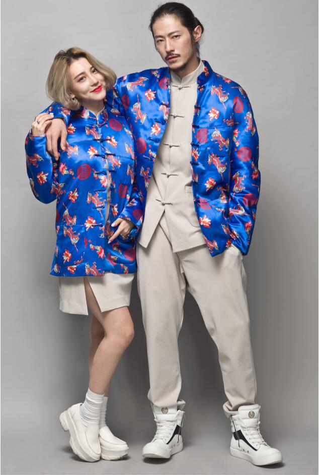 家佳樂文學(xué)麒麟印花盤扣唐裝圖片