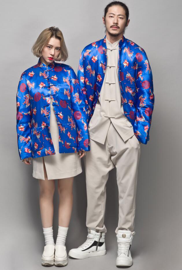 家佳樂文學(xué)麒麟印花盤扣唐裝圖片