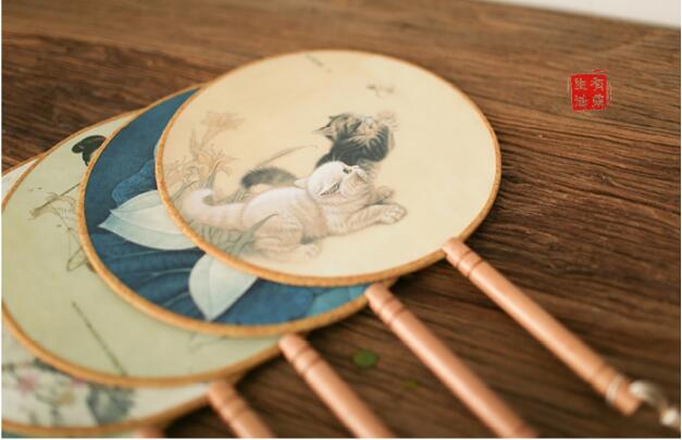 古典團扇復(fù)古園扇圖片