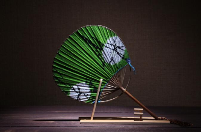 布面工藝日式團扇仕女扇